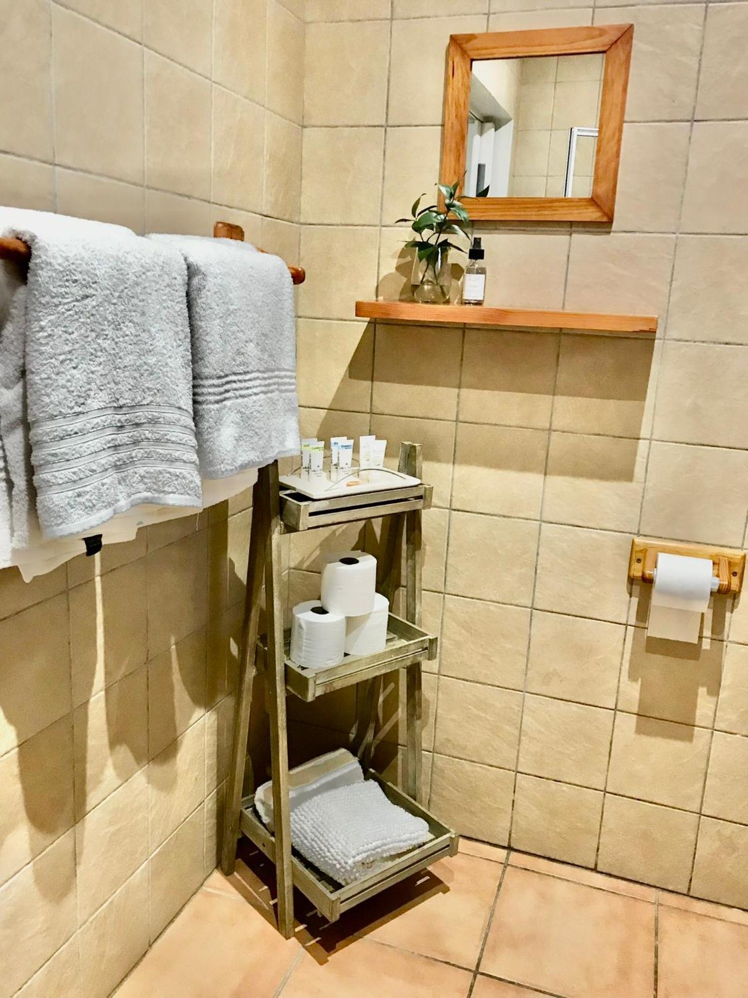 10Vdw Self Catering Apartments Durbanville Luaran gambar