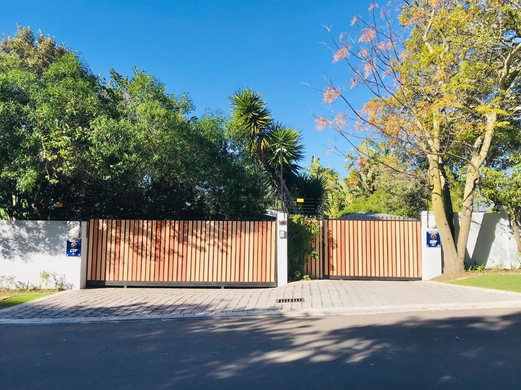 10Vdw Self Catering Apartments Durbanville Luaran gambar